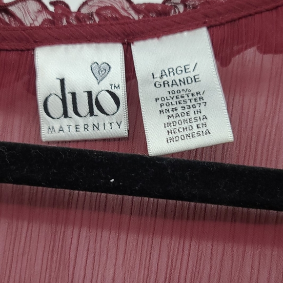 Duo maternity maroon sheer short sleeve blouse - Picture 3 of 3